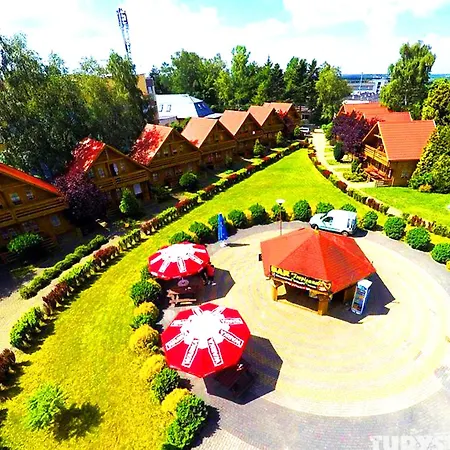 بيت للعطل Resort *
